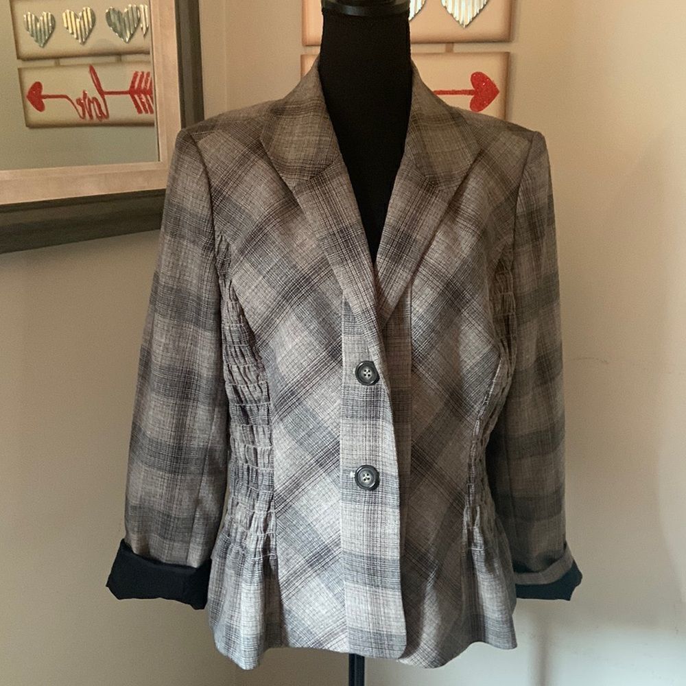 Madison dress blazer size 12 EUC size 12 ❤️